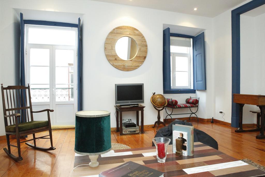 Magnificent Historical City Centre Apart With Terrace Lisbon Exterior photo
