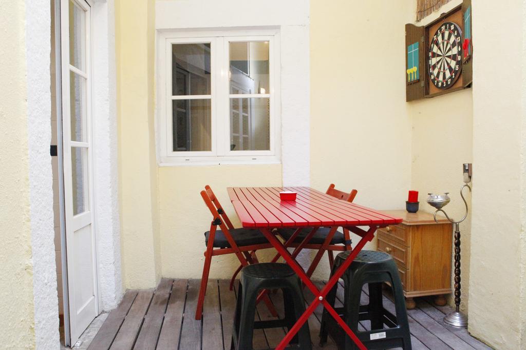 Magnificent Historical City Centre Apart With Terrace Lisbon Exterior photo